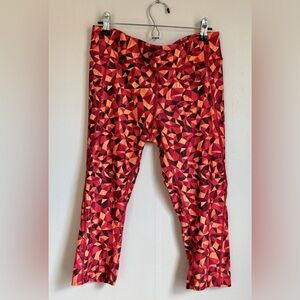 The North Face Printed Cropped Leggings Size M Geometric Athletic Workout Pants